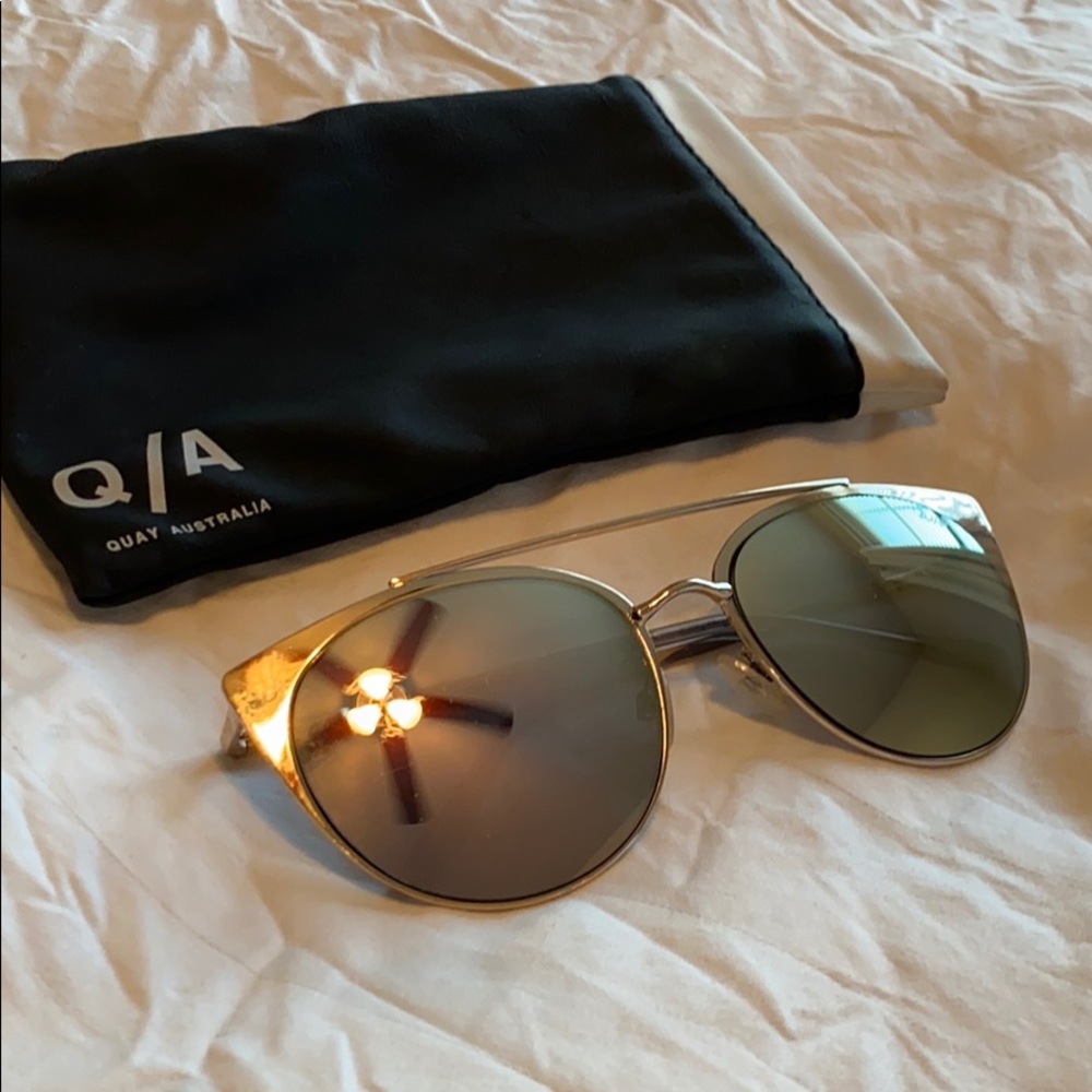 Quay Australia “Tell Me Why” Rose Gold Sunnie’s